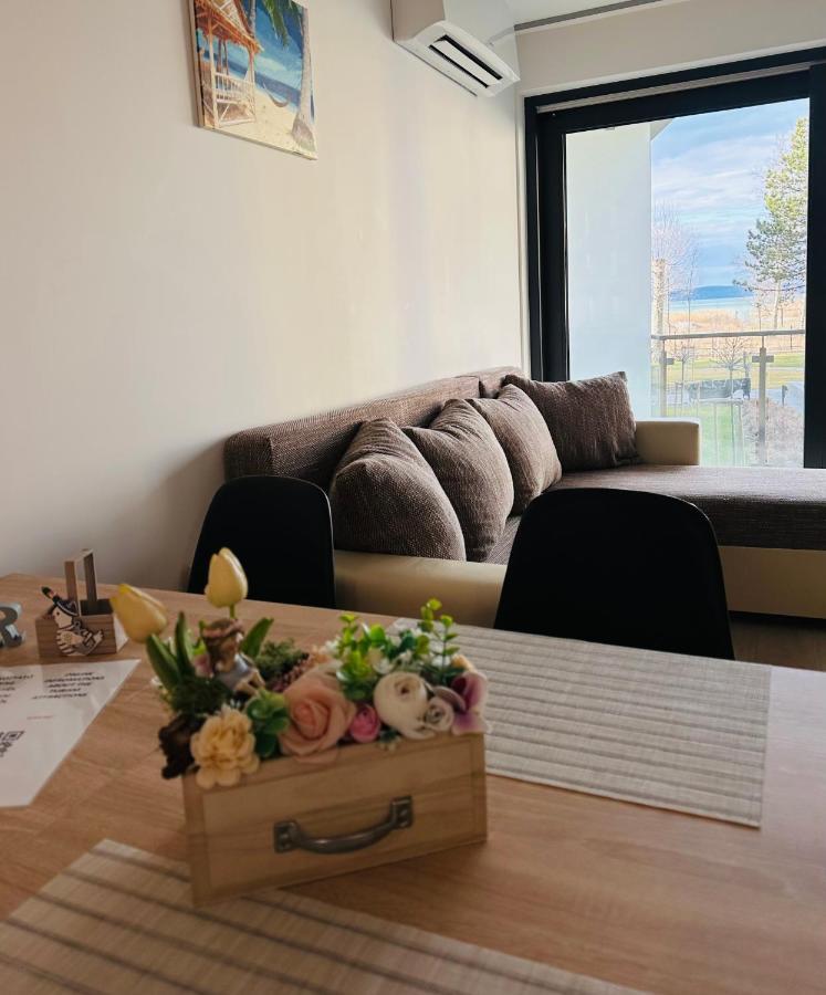 Medences Panoramas Balatom Apartman Siófok Exterior foto